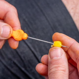 Guru Fine Gated Latch Needle