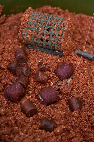 Dynamite Baits Big Fish River Shrimp & Krill Barbel Pellets (Pre-drilled) 1.8kg