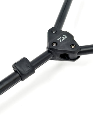 Daiwa Black Widow Low Level 3 Rod Pod