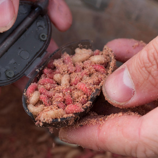 Korum Swivel Grub Feeders